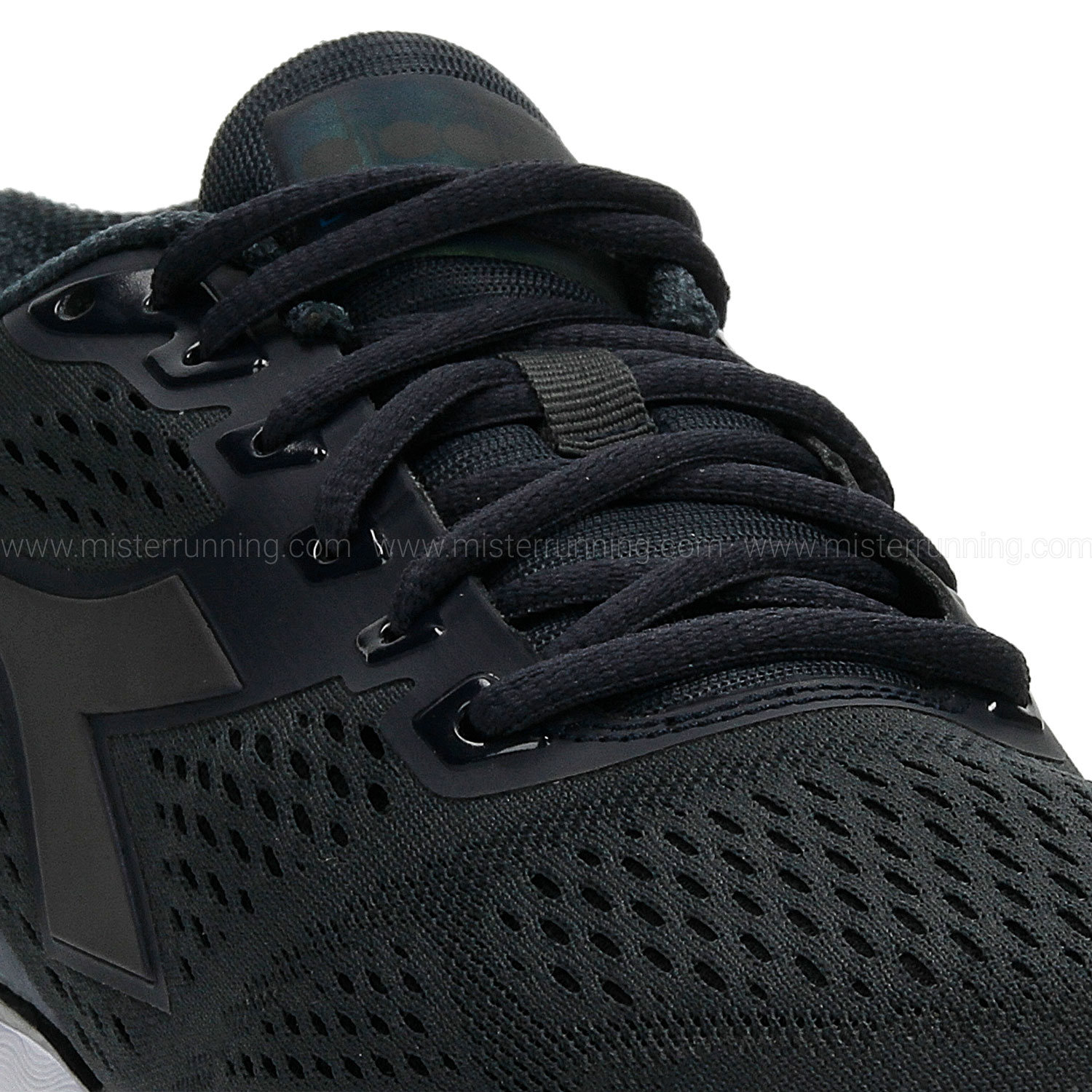 diadora blushield hip 3