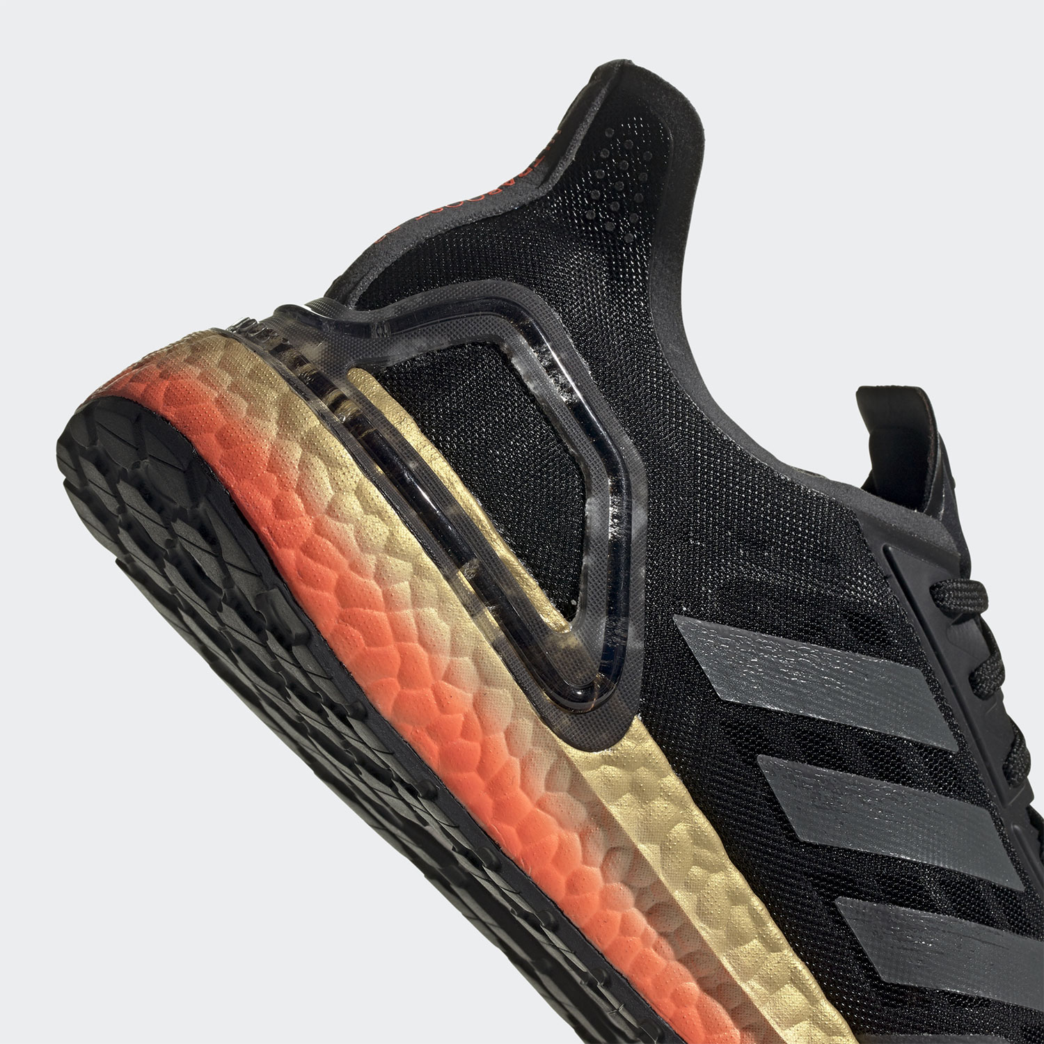 scarpe adidas ultra boost gold