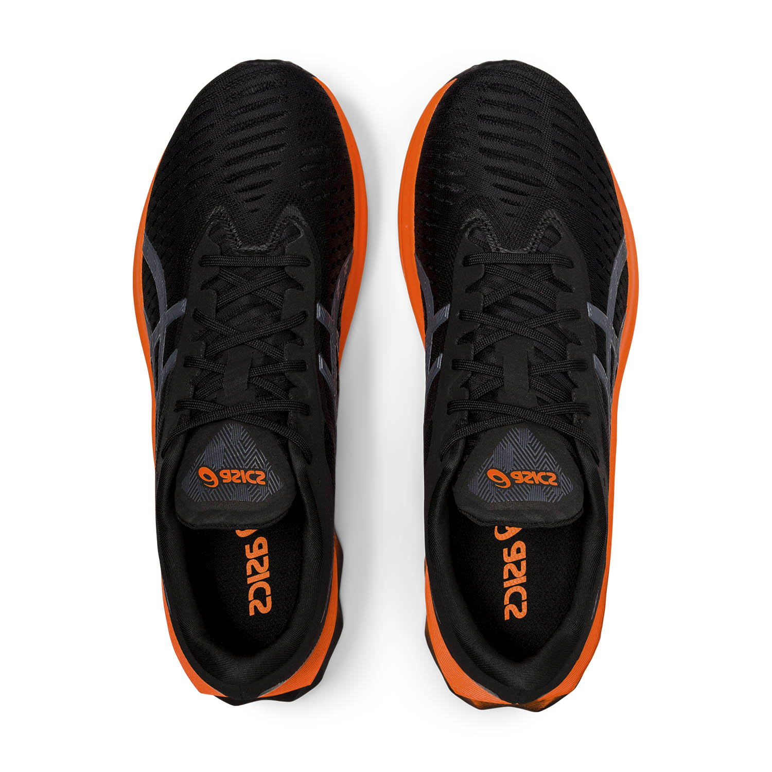 asics novablast pronation
