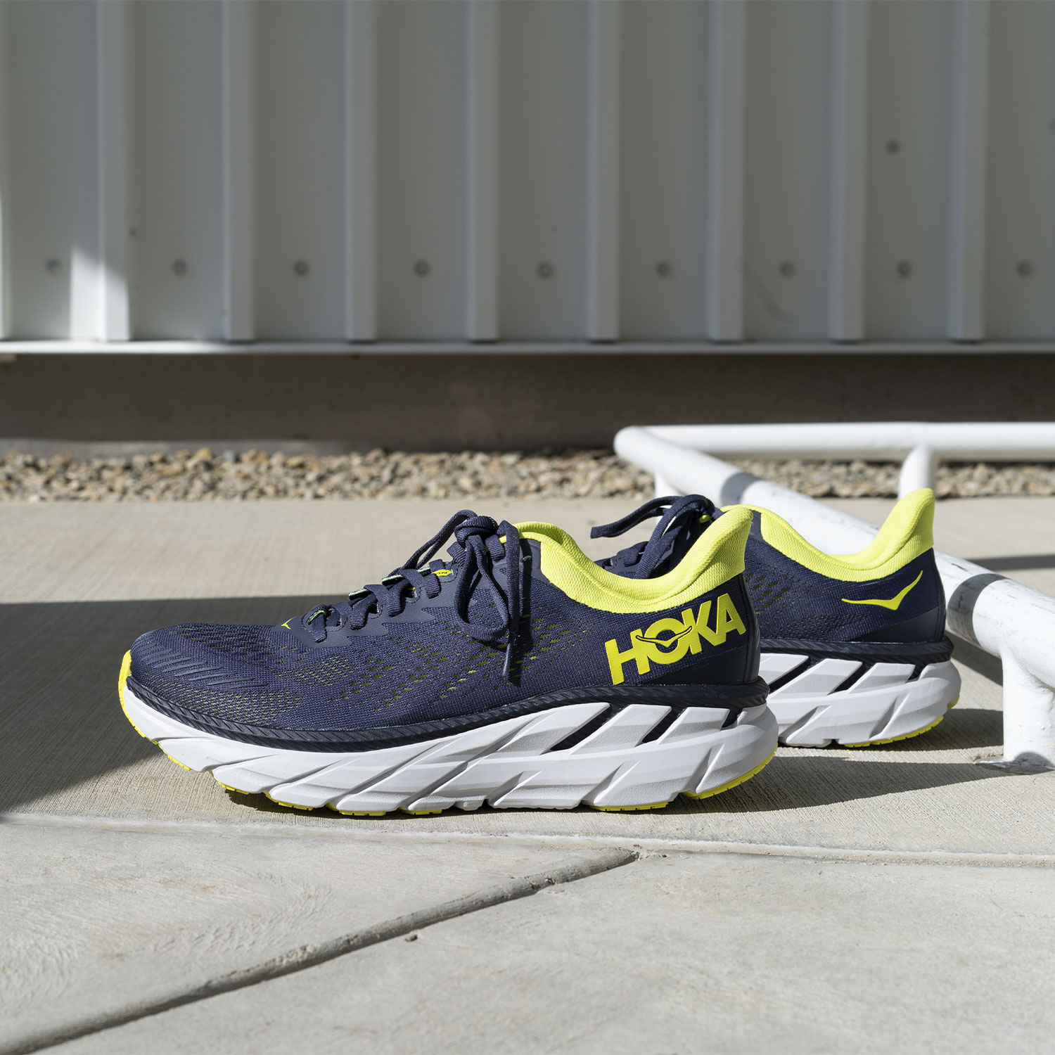 hoka one one odyssey