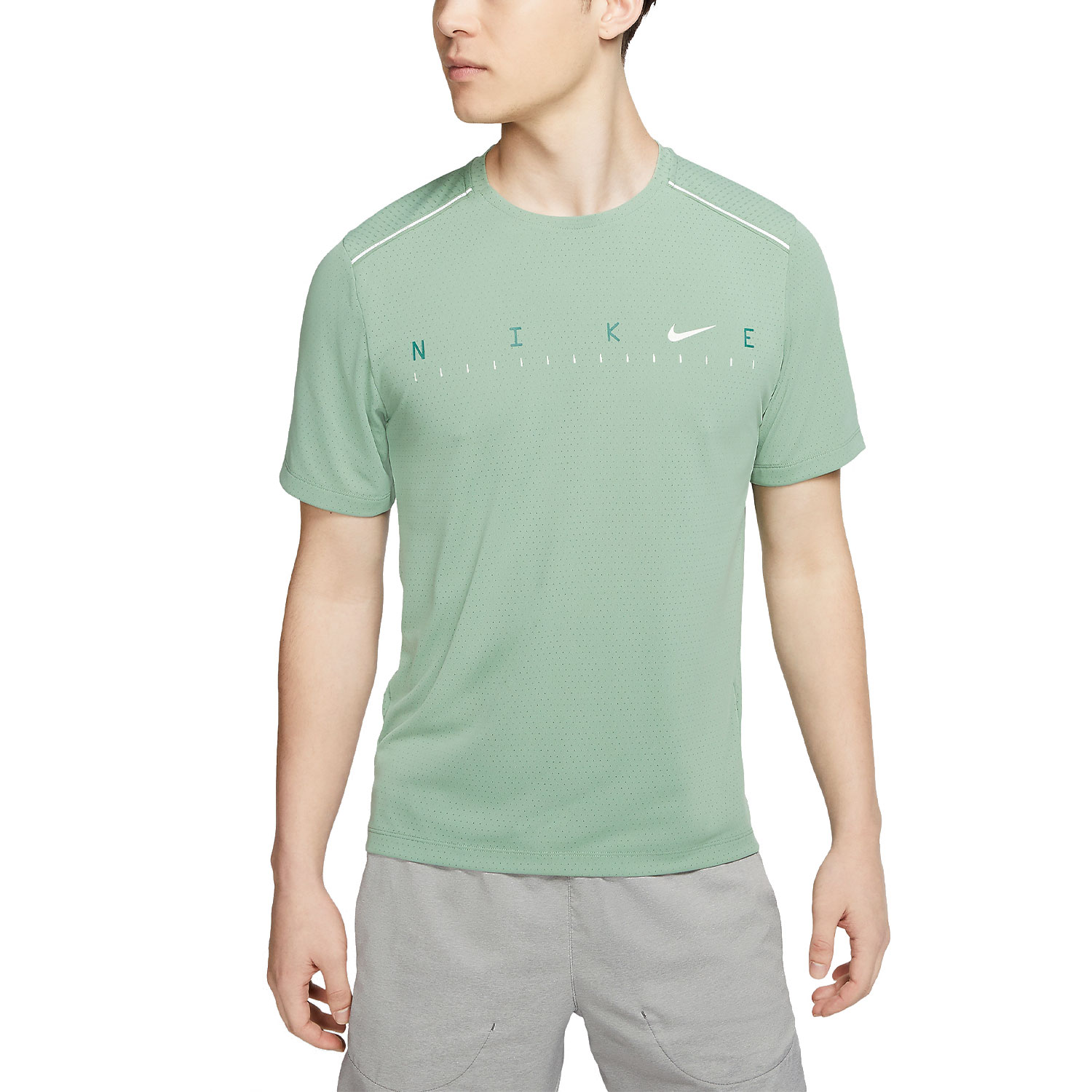 nike dry miler running