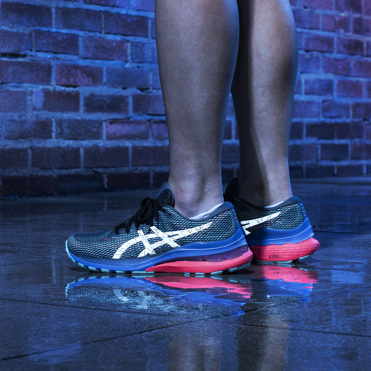 asics gel kayano light show