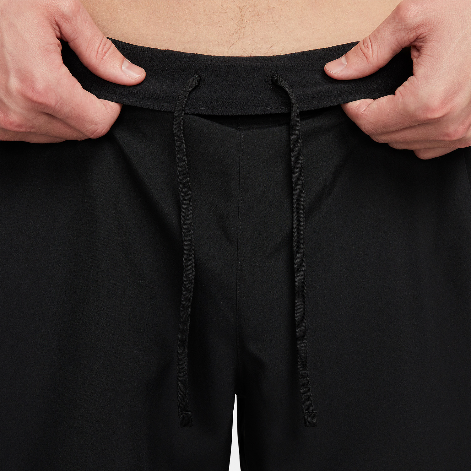 Nike Challenger Logo 7in Shorts - Black/Reflective Silver