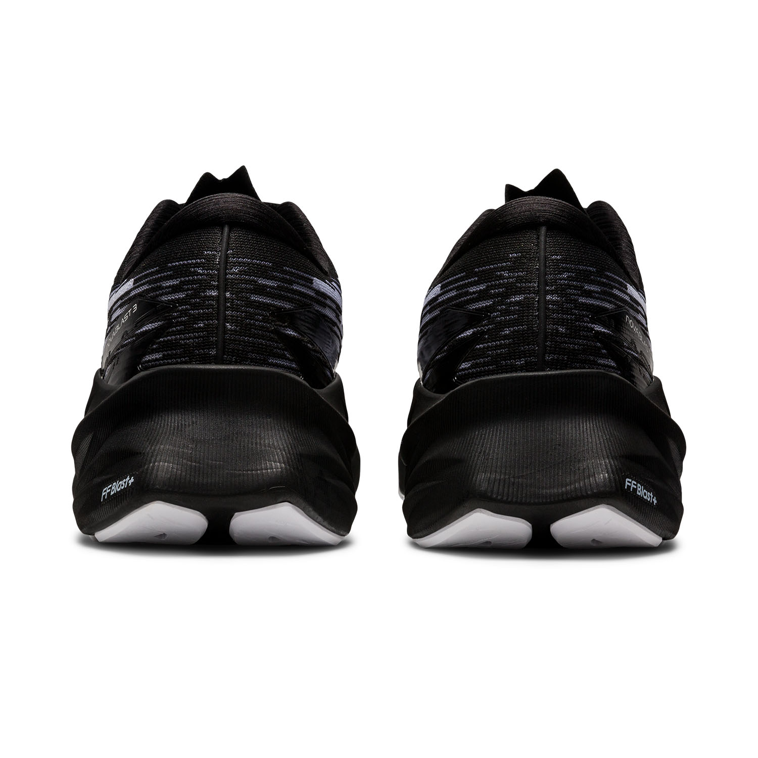 Asics Novablast 3 - Black/White