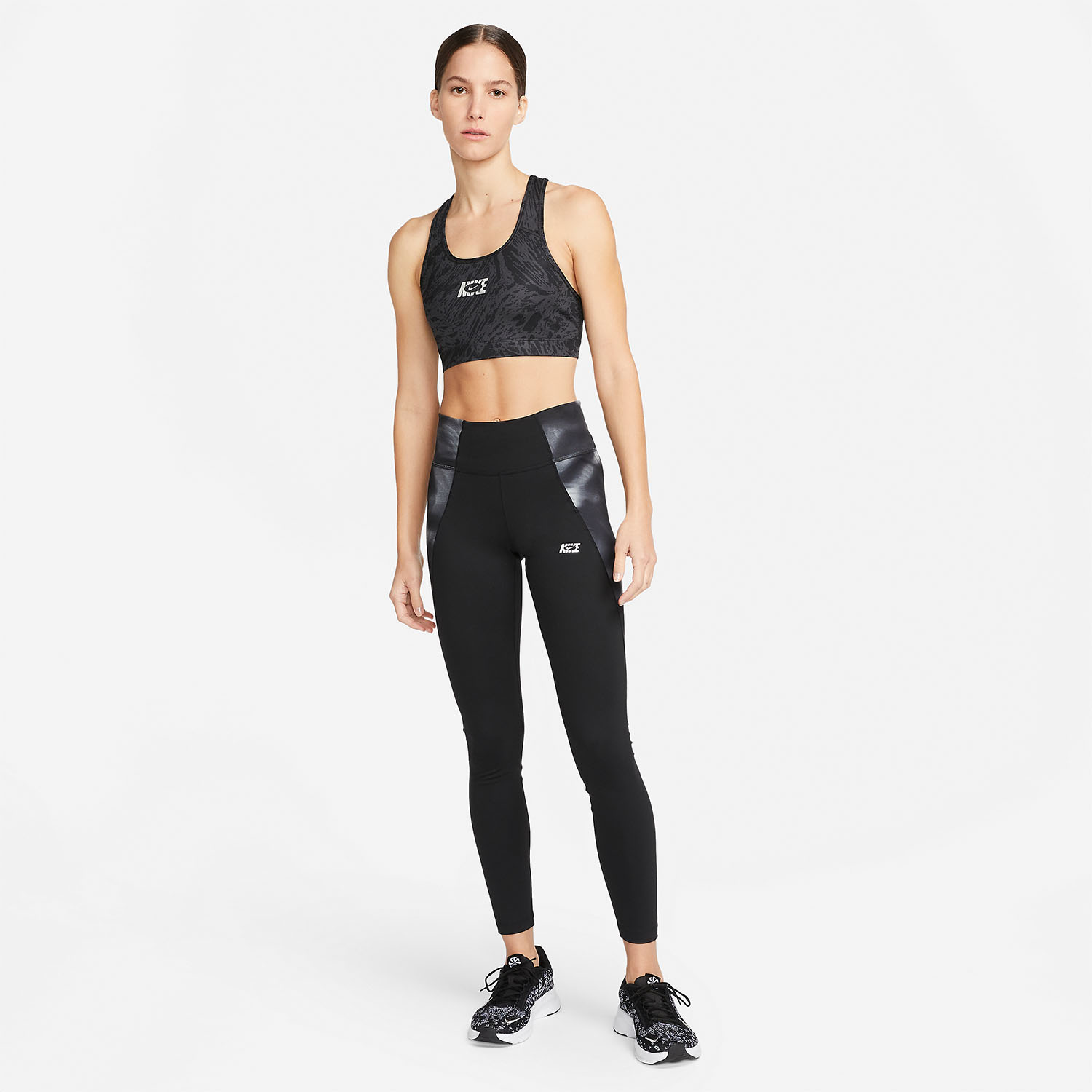 Nike Dri-FIT Swoosh Strappy Sports Bra - Black/Metallic Silver