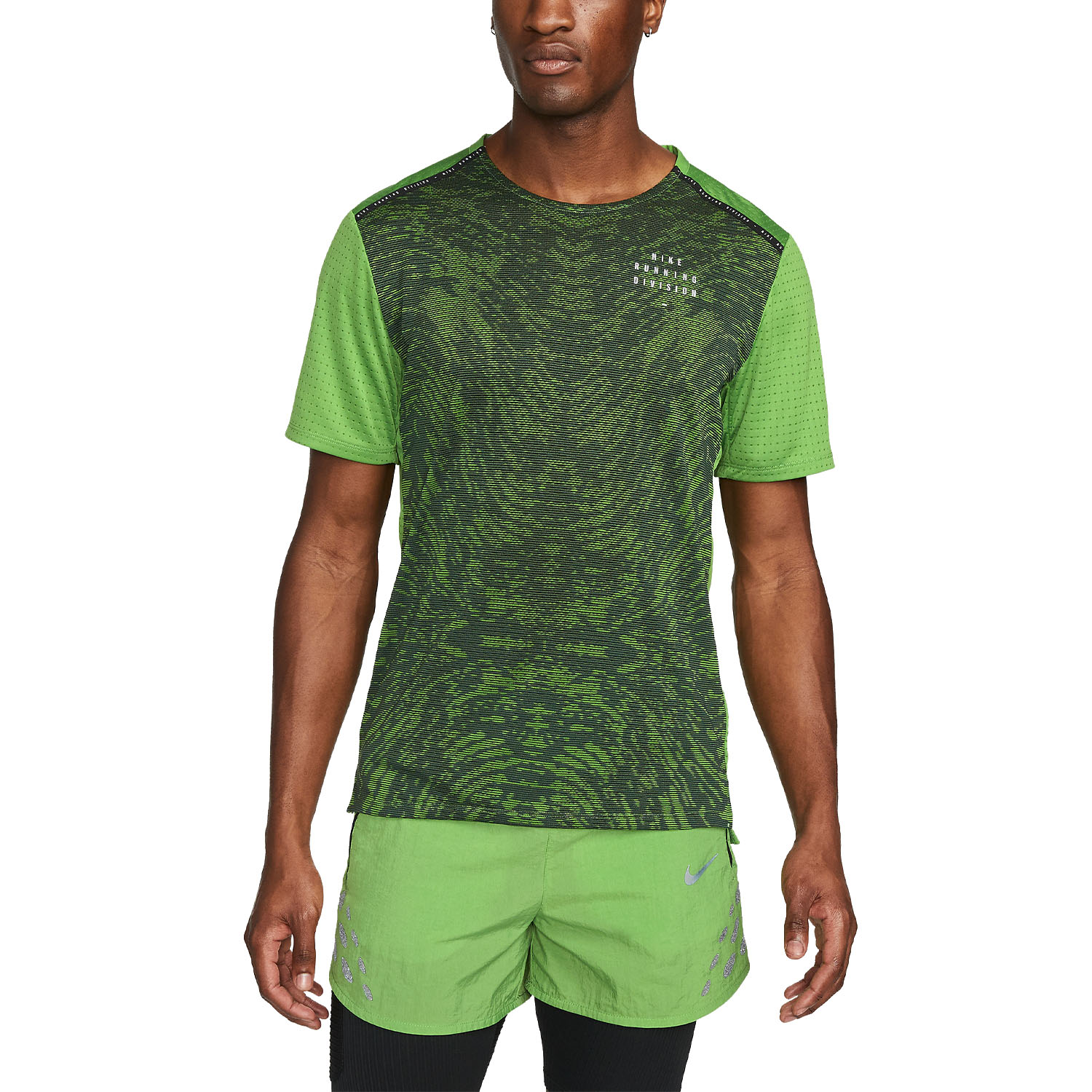 Nike DriFIT Run Division Men's Running TShirt Chlorophyll