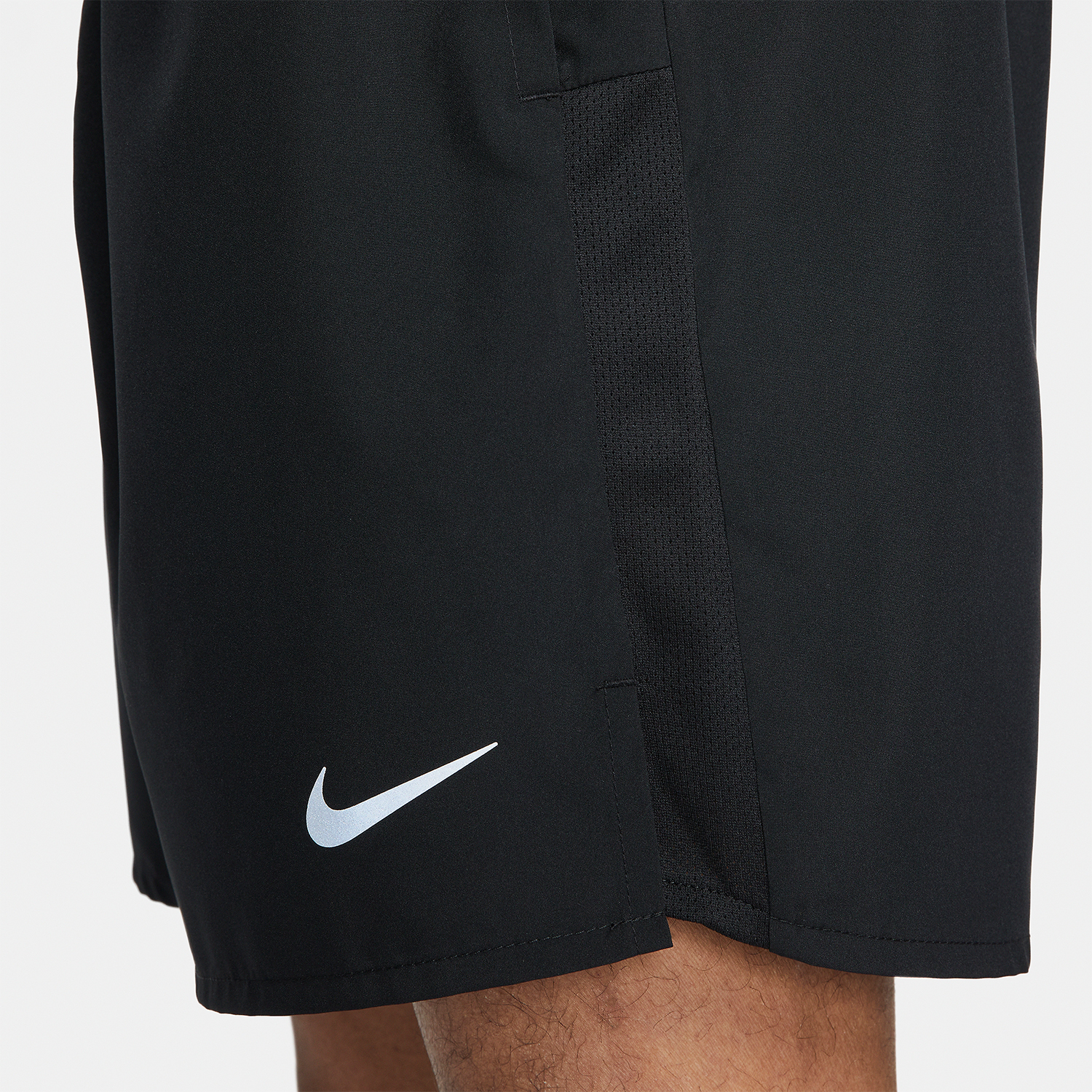 Nike Challenger 7in Shorts - Black/Reflective Silver