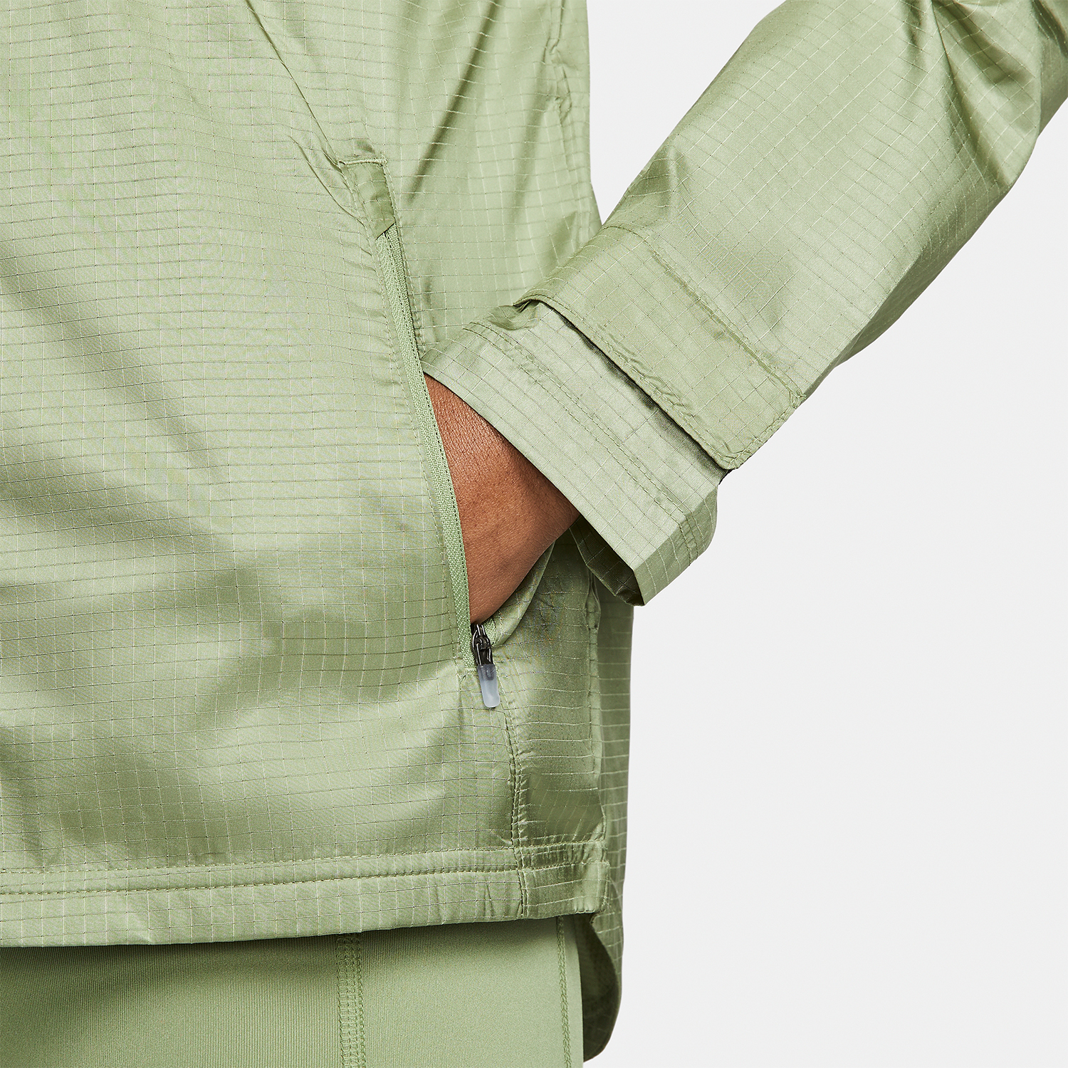 Nike Essential Jacket - Oil Green/Reflective Silver