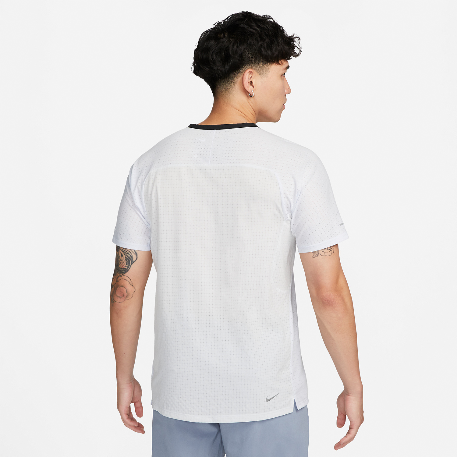 Nike Dri-FIT Solar Chase Men's Trail T-Shirt - Football Grey
