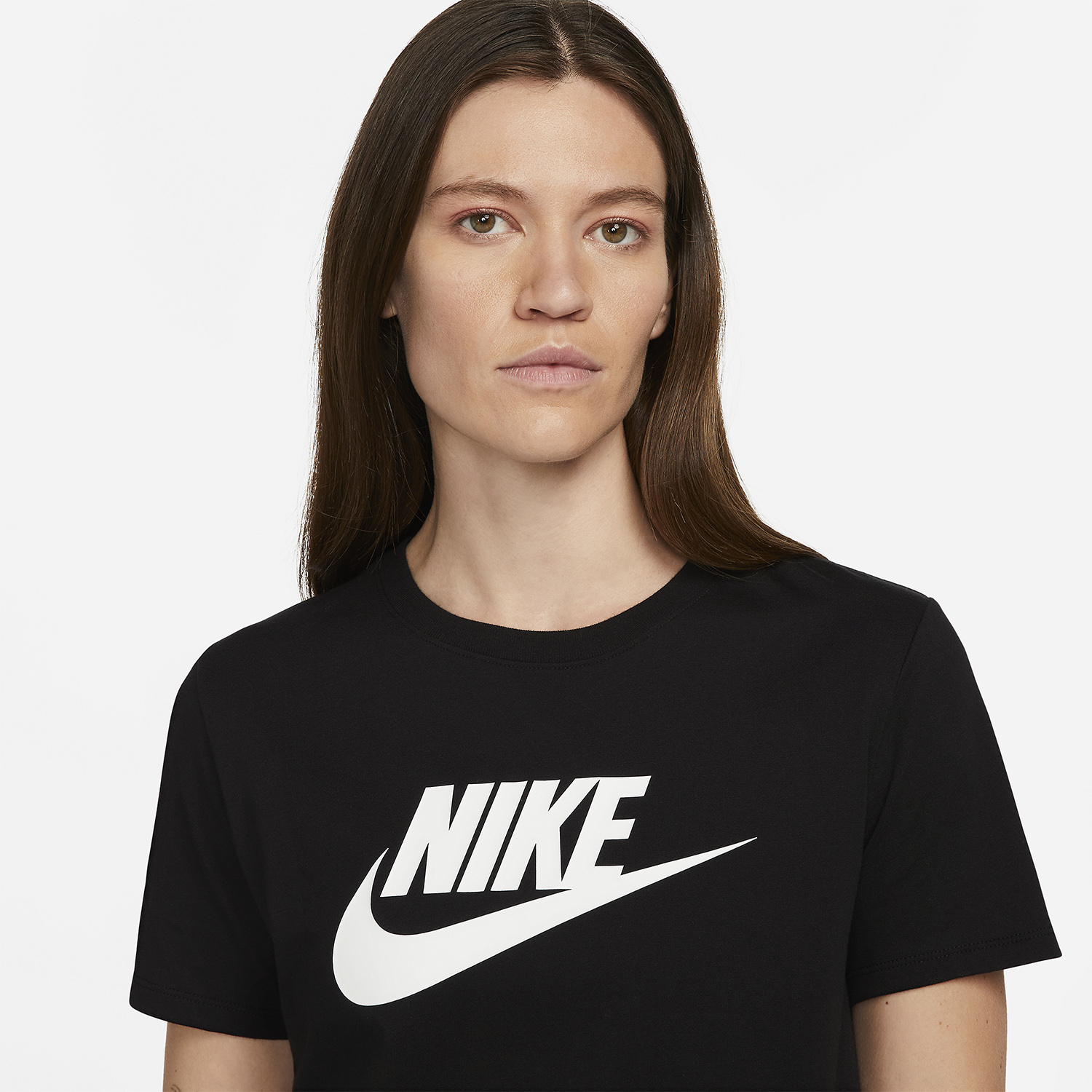 Nike Club Essentials T-Shirt - Black/White