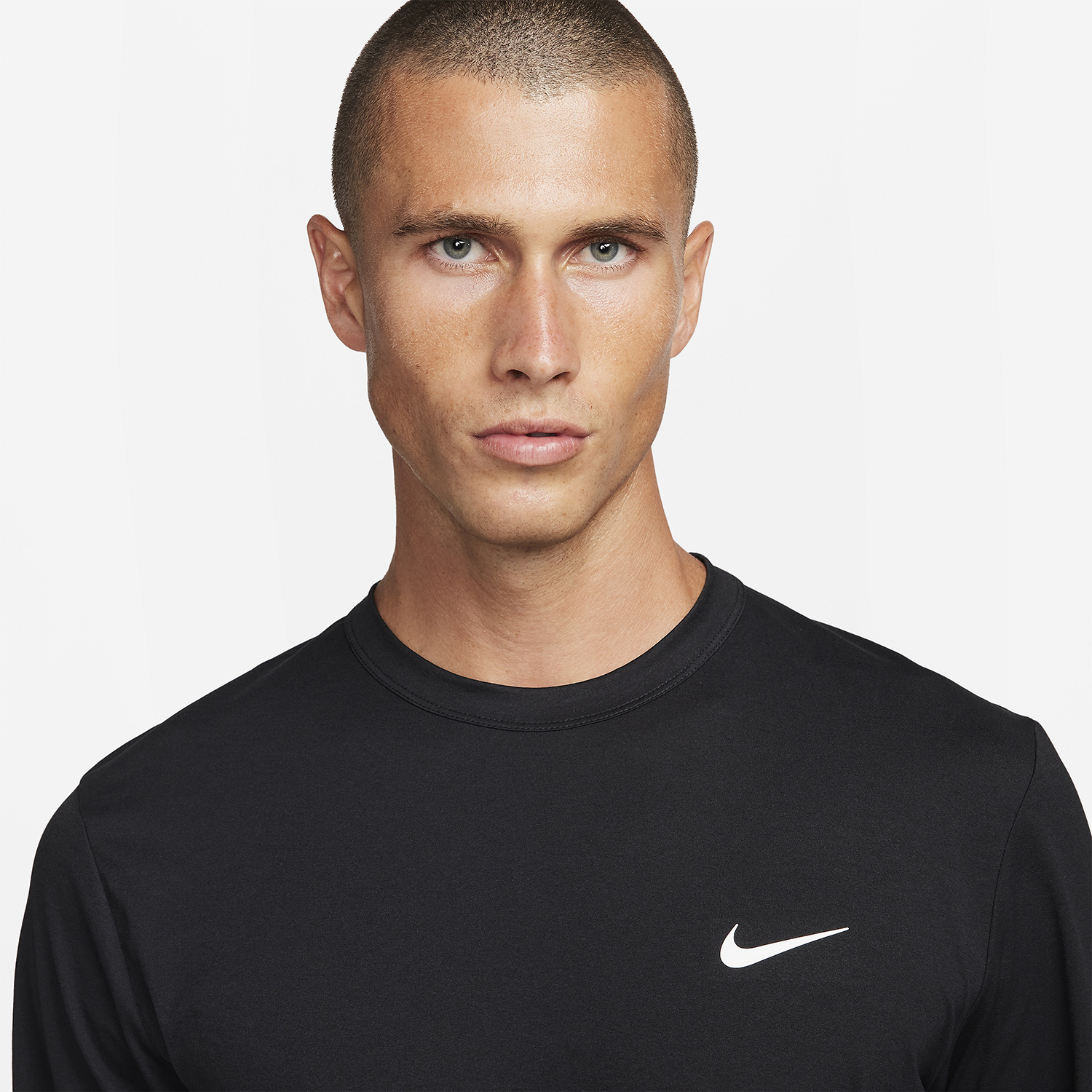 Nike Dri-FIT UV Hyverse Men's Training Shirt - Black/White