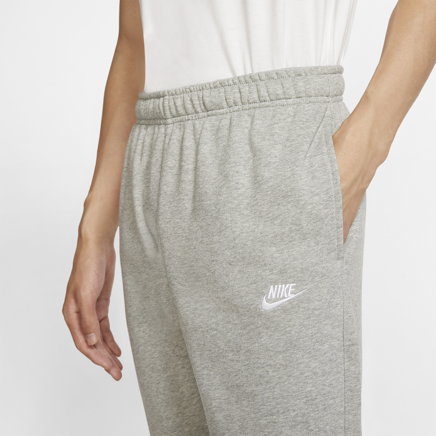 Nike Club Pantalones - Dark Grey Heather/Matte Silver/White