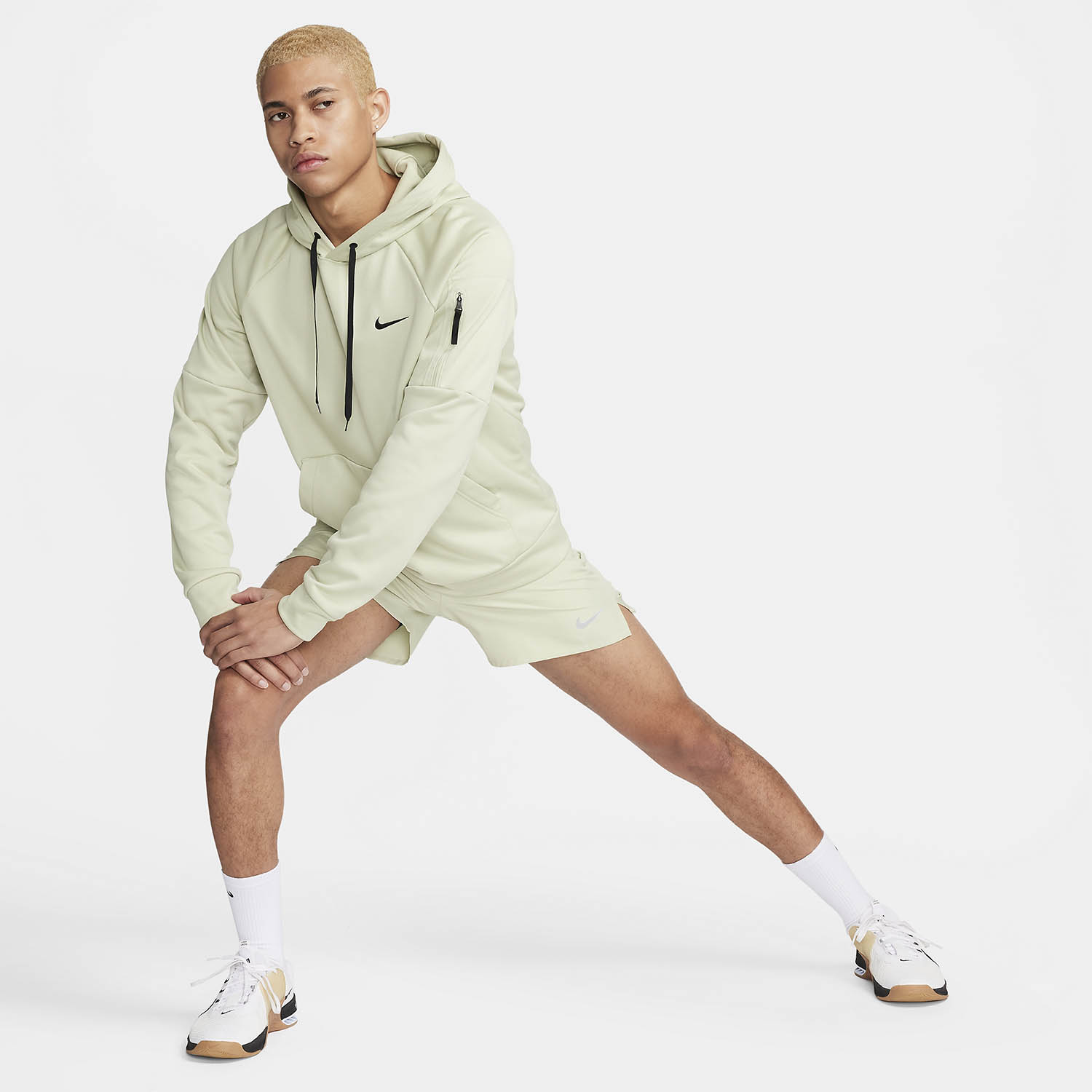 Nike Challenger 5in Shorts - Olive Aura/Reflective Silver