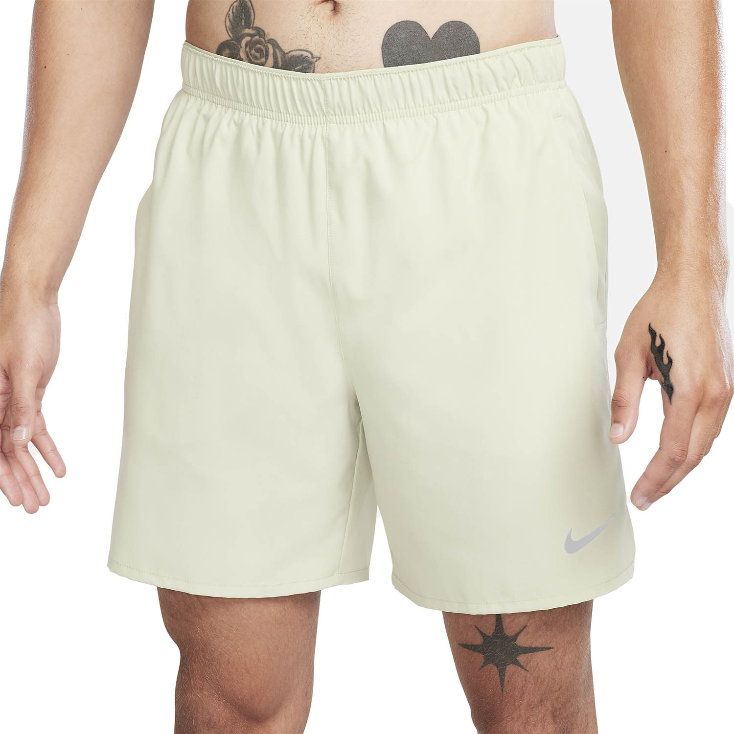 Nike Challenger Logo 7in Shorts - Olive Aura/Reflective Silver