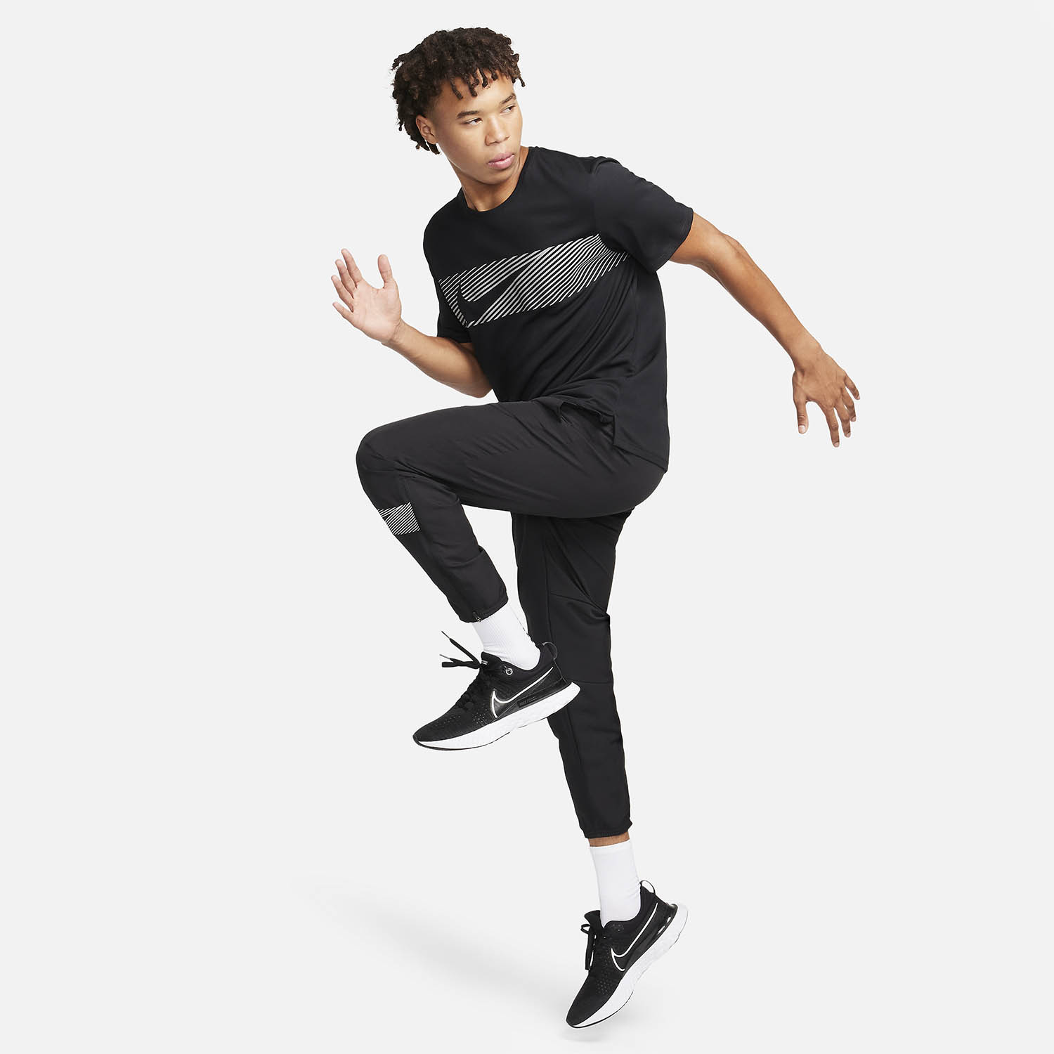 Nike Miler Flash T-Shirt - Black/Reflective Silver