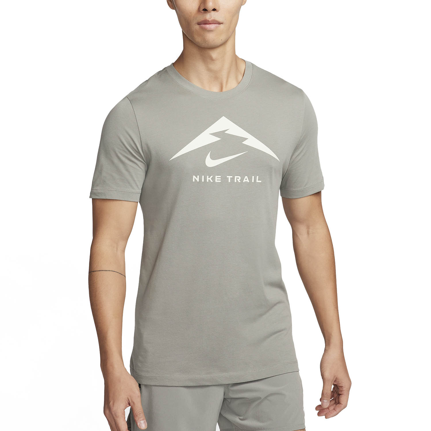 Nike Dri-FIT Trail Logo Camiseta - Dark Stucco