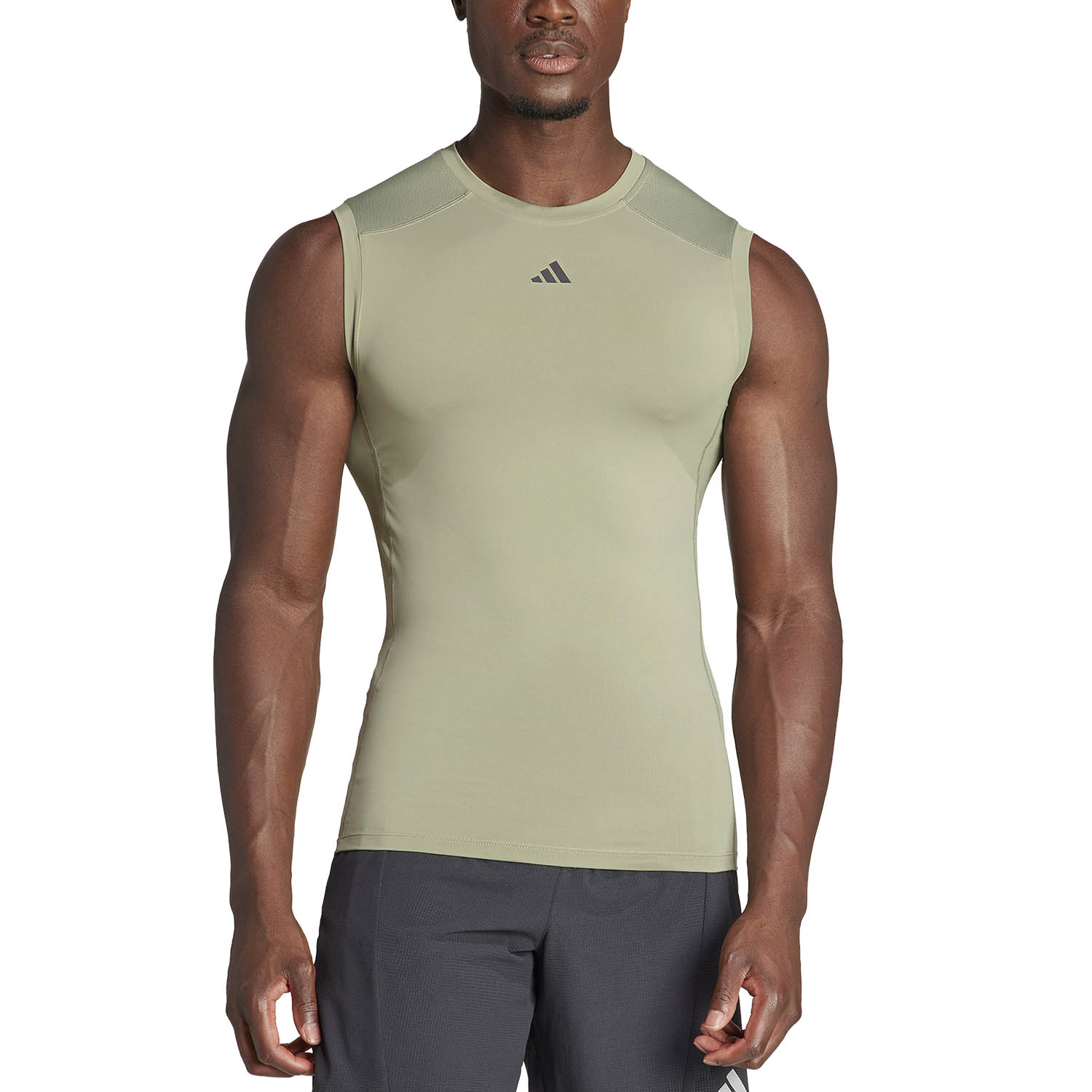 adidas Workout AEROREADY Top - Silpeb