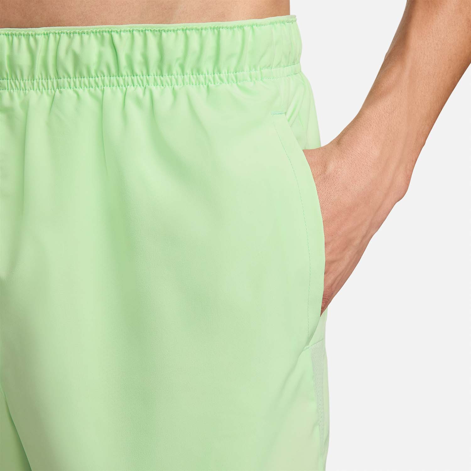 Nike Challenger 5in Shorts - Vapor Green/Reflective Silver