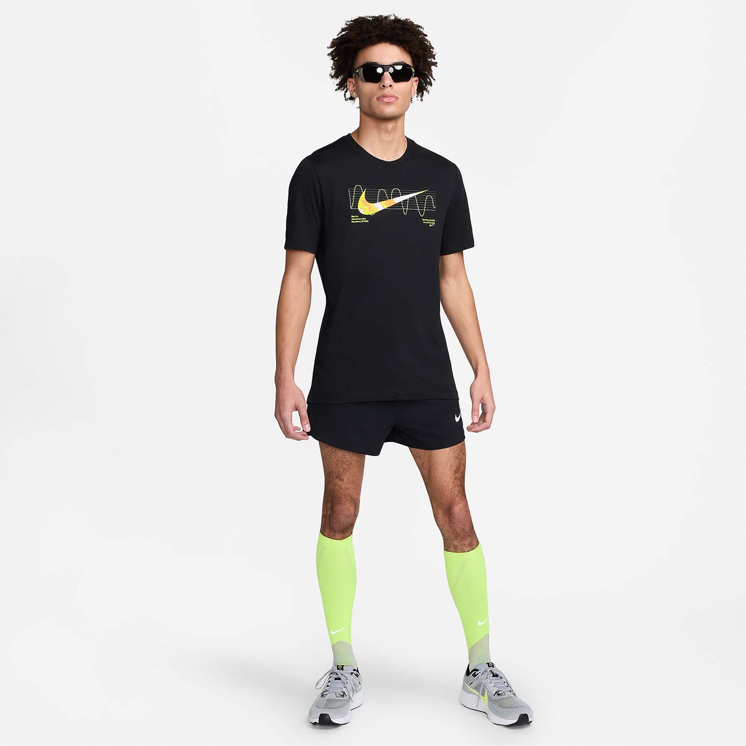 Nike Dri-FIT Graphic T-Shirt - Black