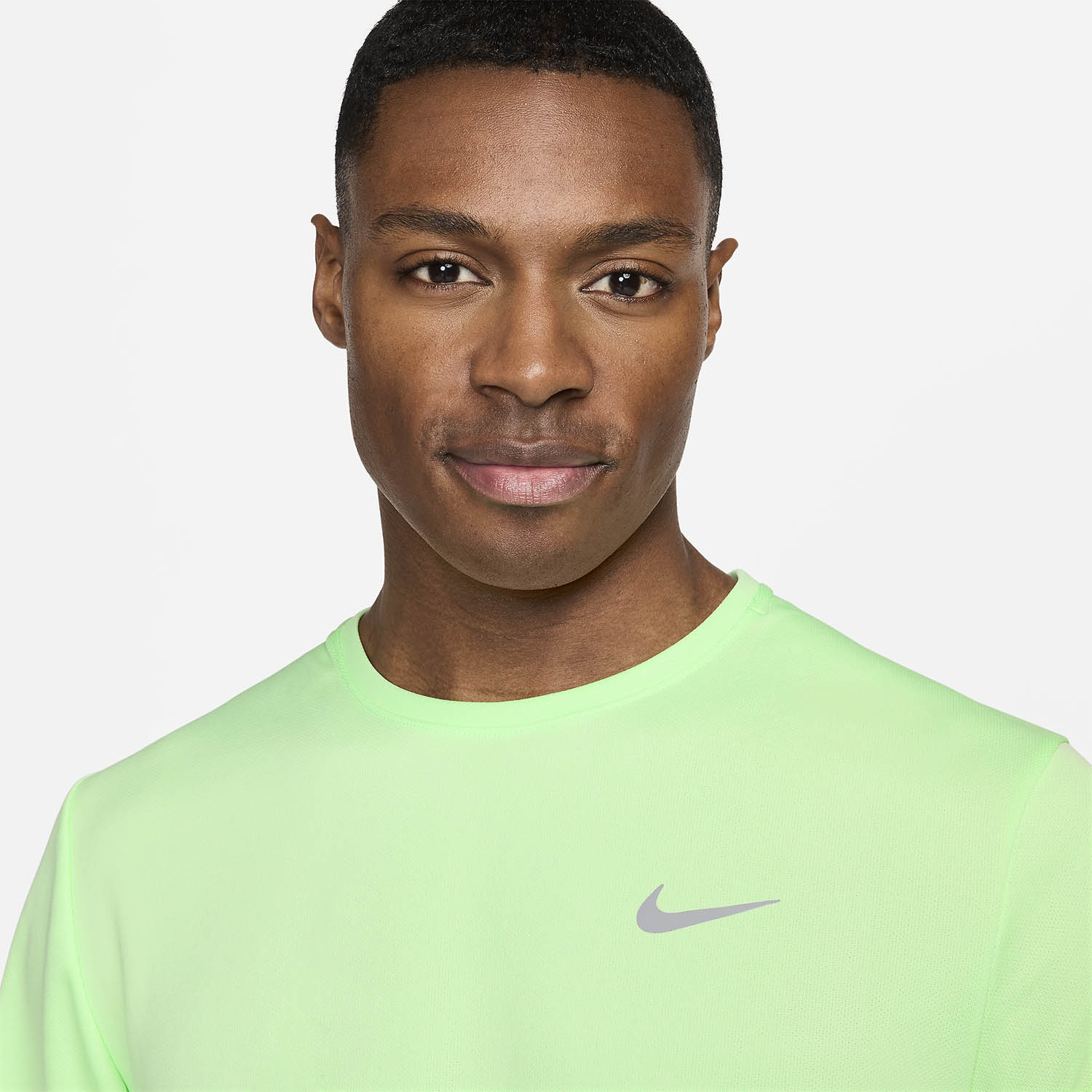 Nike Dri-FIT UV Run Division Miler T-Shirt - Vapor Green/Reflective Silver