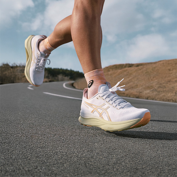Asics Gel-Kayano 32: sperimenta la stabilità e l'ammortizzazione ad ogni passo
