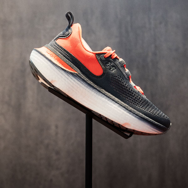 Under Armour Dubai Experience: Infinite Elite 2 testata tra città e deserto