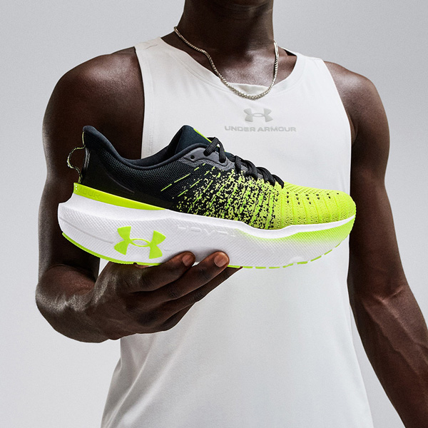 Under Armour Infinite Elite: Equilibrio tra Comfort e Prestazioni