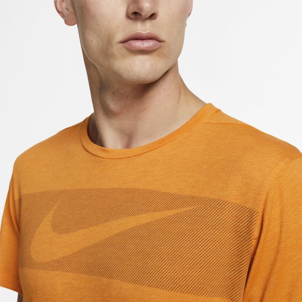 Nike Dri-FIT Breathe T-Shirt - Orange