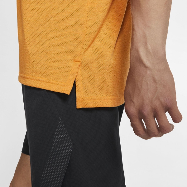 Nike Dri-FIT Breathe T-Shirt - Orange
