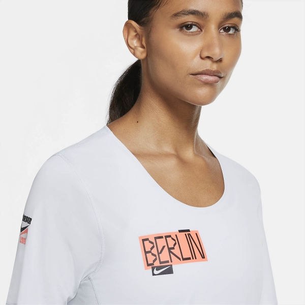 Nike City Sleek Berlin T-Shirt - Pure Platinum