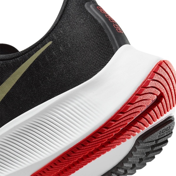 Nike Air Zoom Pegasus 37 - Black/Medium Olive/Olive Aura
