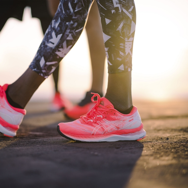 Asics Gel Nimbus 23 Tokyo - White/Sunrise Red