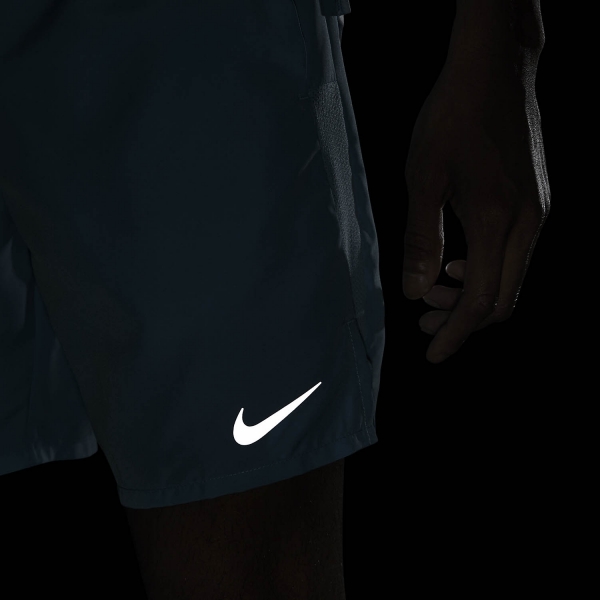 Nike Challenger 7in Shorts - Chlorine Blue/Reflective Silver