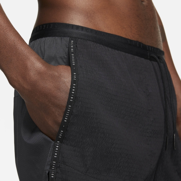 Nike Flex Stride Run Division 4in Shorts -Black/Reflective Silver