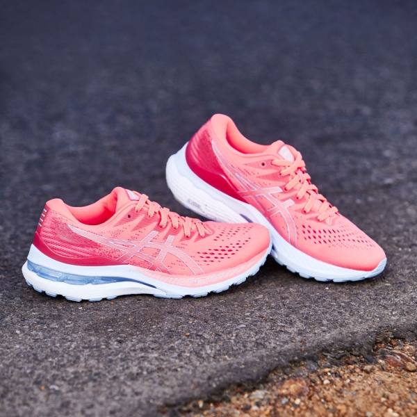 Asics Gel Kayano 28 - Blazing Coral/Mist