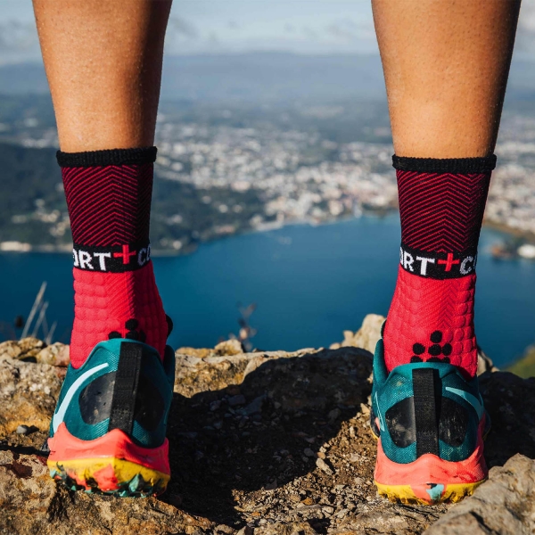 Compressport Pro Racing Winter Trail Socks - Red/Black