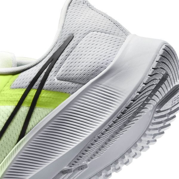 Nike Air Zoom Pegasus 38 - Barely Volt/Black Volt/Photon Dust