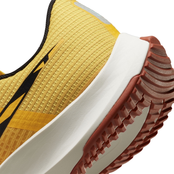 Nike Air Zoom Rival Fly 3 - University Gold/Black/Burnt Sunrise