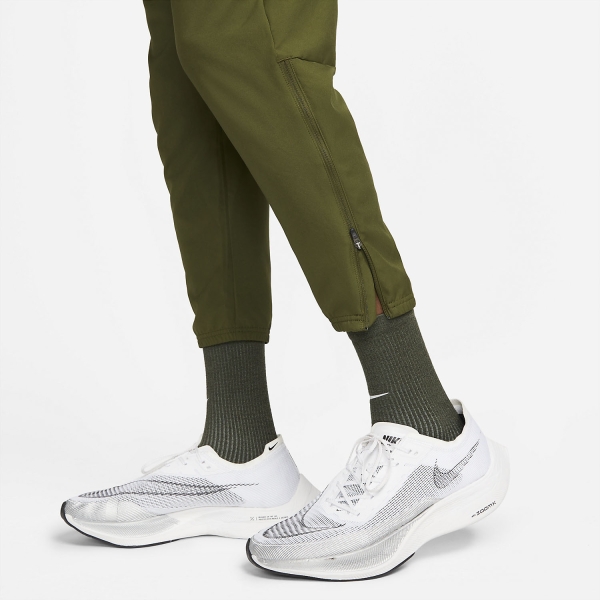 Nike Dri-FIT Challenger Woven Pants - Rough Green/Reflective Silver