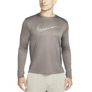 Men's Running Shirt Nike DriFIT UV Run Division Miler Shirt  Cave Stone/Reflective Silver DM4707289