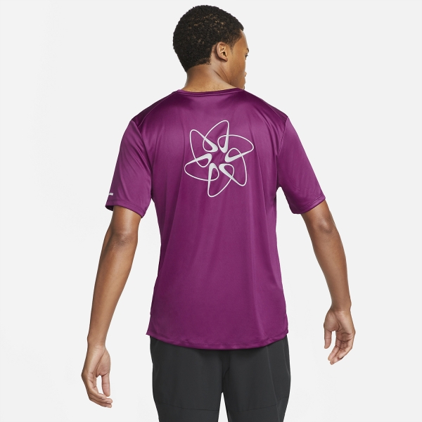 Nike Dri-FIT UV Run Division Miler T-Shirt - Sangria/Reflective Silver