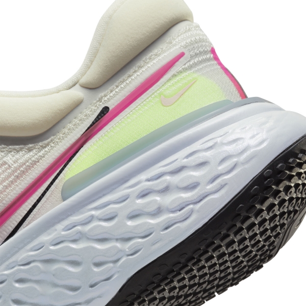 Nike ZoomX Invincible Run Flyknit - Phantom Black/Football Grey/Volt