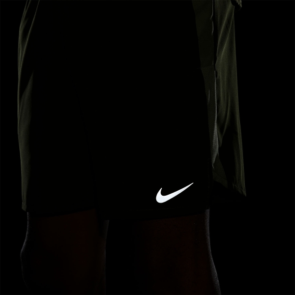 Nike Challenger 7in Shorts - Rough Green/Alligator/Reflective Silver