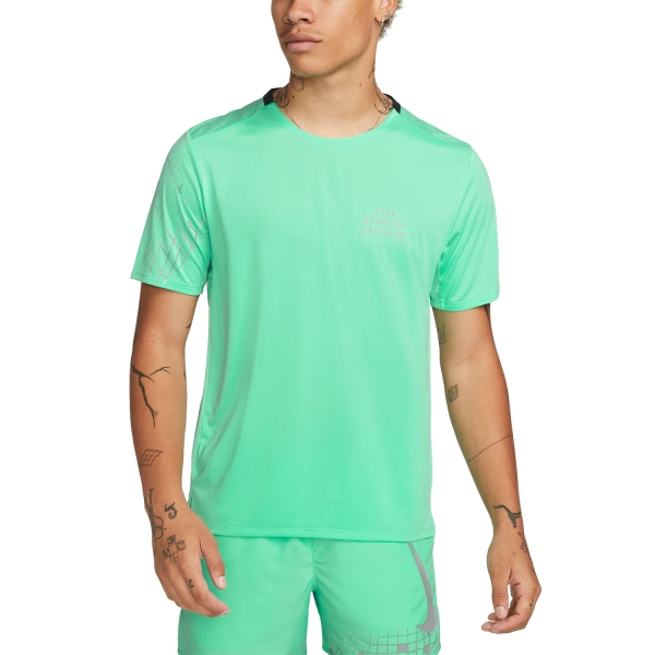 Camisetas Running Hombre Nike Run Division Rise 365 Camiseta  Green Glow/Reflective Silver DQ6545342
