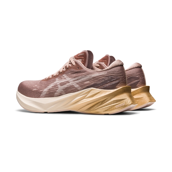 Asics Novablast 3 - Fawn/Mineral Beige