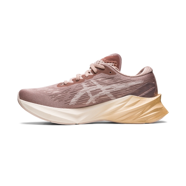 Asics Novablast 3 - Fawn/Mineral Beige
