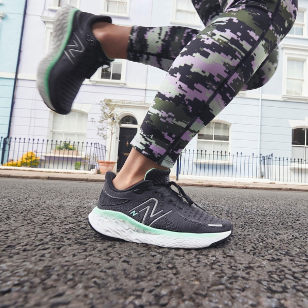 New Balance Fresh Foam X 1080v12 - Phantom/Bright Mint