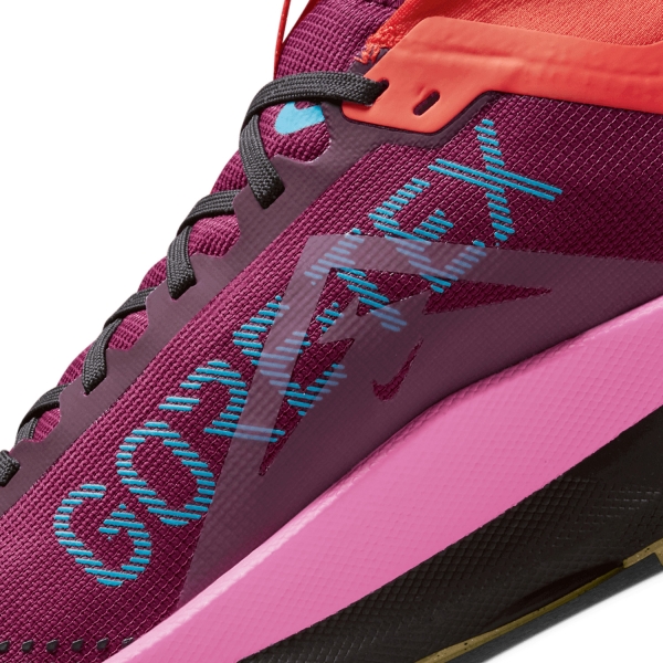 Nike React Pegasus Trail 4 GTX - Rosewood/Pink Spell/Dark Smoke Grey