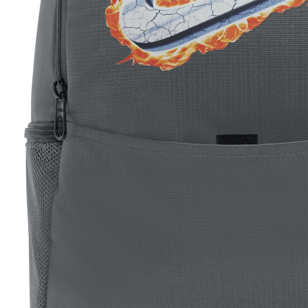 Nike Brasilia Vintage Mochila Media - Iron Grey/University Red