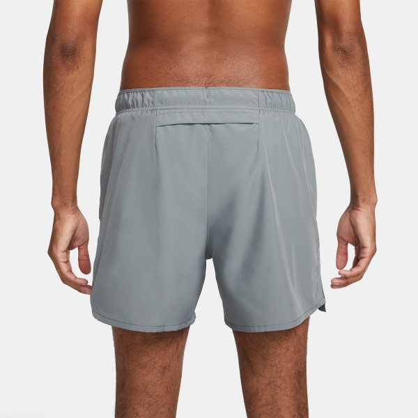 Nike Challenger 5in Shorts - Smoke Grey/Reflective Silver